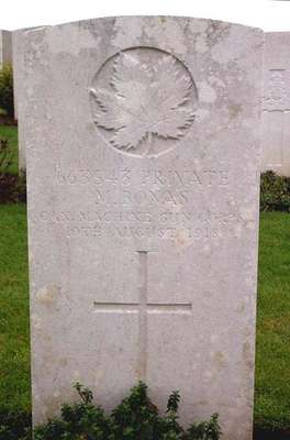 CWGC marker for the grave of Melville Bonus, 1898-1918