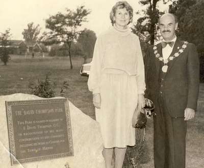 Isabel Thompson and Mayor Donald Gordon