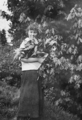 Young lady with flowers