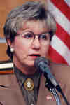 Joyce Savoline, politician