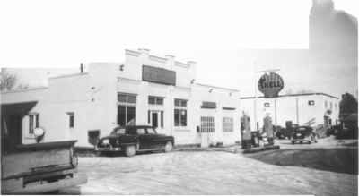 Higgins Garage, Main Street, Milton