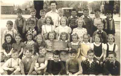 Grades 1 and 2, Bruce Street School, 1946