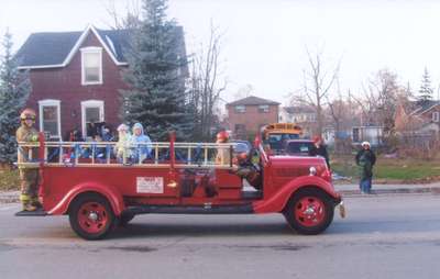 Santa Claus Parade, Main Street, Milton