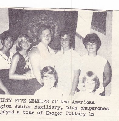 35 Junior Auxiliary Members on a Haeger Pottery Tour