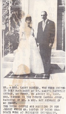 Wedding Photograph: Mr & Mrs Larry Bender