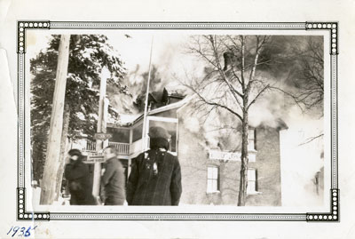 Burning of Klondyke Hotel in Magnetawan, 1936