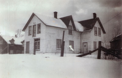 William and Lila Boettger Home, Magnetawan, 1942