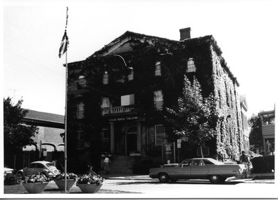 <font color="#008080" size="2">The Court House in Niagara-on-the-Lake in 1977</font>