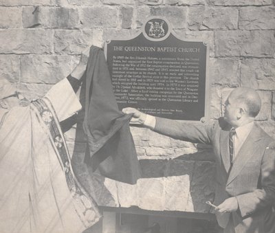 Unveiling a plaque on Queenston Baptist Church