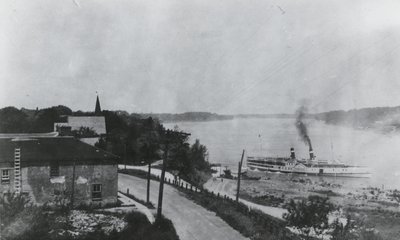 Steamship &quot;Corona&quot; at Queenston dock