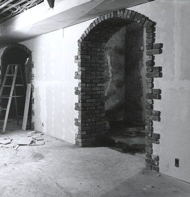 <font color="#008080" size="2">Expansion work at the Niagara-on-the-Lake Public Library - May 1973</font>