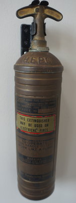 Pyrene hand fire extinguisher