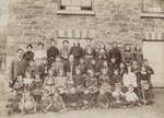 First Queenston school and class - 1904