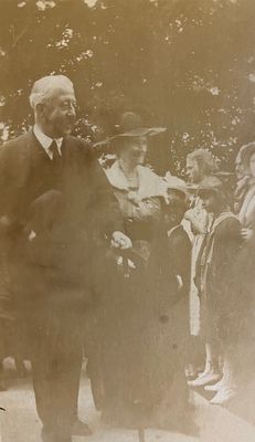 Duke and Duchess of Devonshire walking in Woodstock