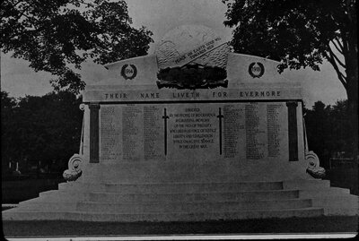 Victoria Park Cenotaph, Woodstock