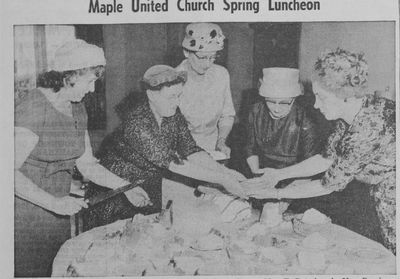 <i>The Liberal</i> Coverage on the Maple United Church's Cooperation With Chinese Communities to Help Fund Immigrants' Children Learn Chinese, 1962