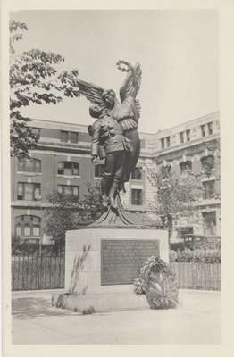 [War Memorial]