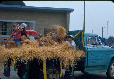 D & R Garden Supply Float Centennial Celebration Parade