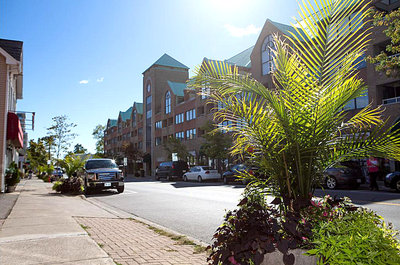 Stoneboat Quay Condominiums on Bronte Road.<br>Image Courtesy of Bronte BIA