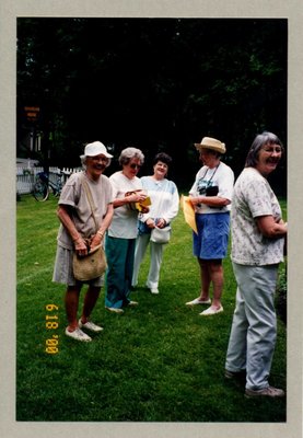 Bronte Historical Society's Summer Garden Tour & Barbecue, 17 June 2000
