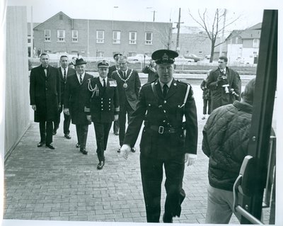 Earl Rowe Arriving at the Oakville Centennial Centre