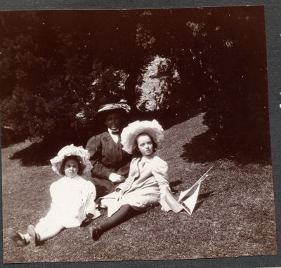 Juliet, Hazel and Amanda Johnson of Oakville