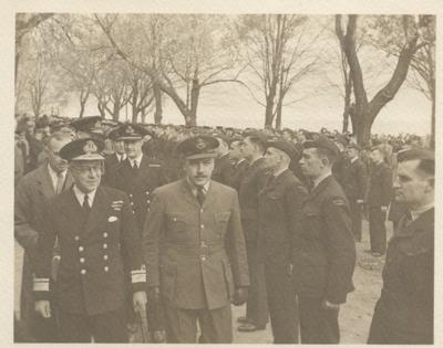 Rear Admiral Nelles reviewing Australian Airforce Trainees