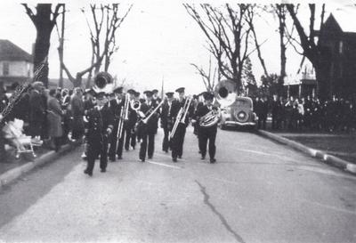 HMCS Oakville's Christening Parade - Oakville Citizens Band