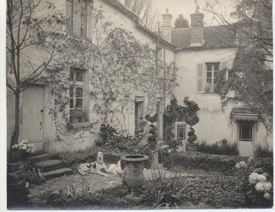 Juliet Chisholm's courtyard in her French residence