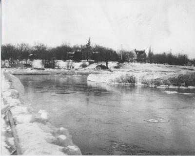 Sixteen Mile Creek in the winter