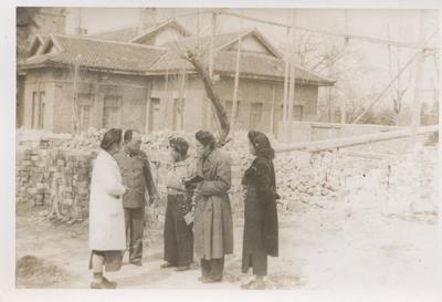 Dr. Juliet Chisholm and possible Chinese collegues