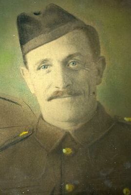Robert Edwin Henry Leaver served with a Scottish Regiment, 1914-1918.
