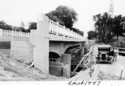 La construction du pont du rang Saint-Jacques