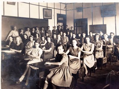 Une classe de l’école secondaire en 1947