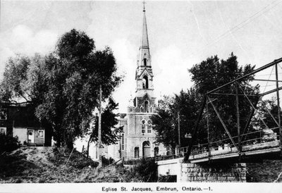 L’église Saint-Jacques et le pont du rang Saint-Jacques à Embrun.