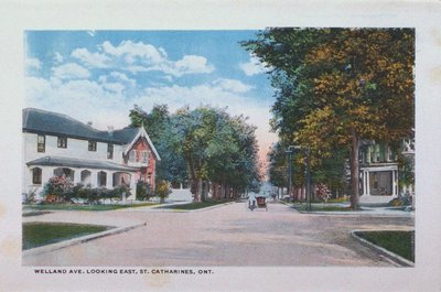 Souvenir Folder of St. Catharines: Welland Avenue Looking East