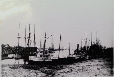 The &quot;Glengarry&quot; at Port Dalhousie Harbour