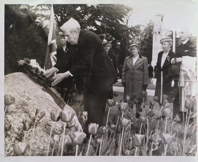 The Laying of a Wreath at the U.E.L. stone in Memorial Park