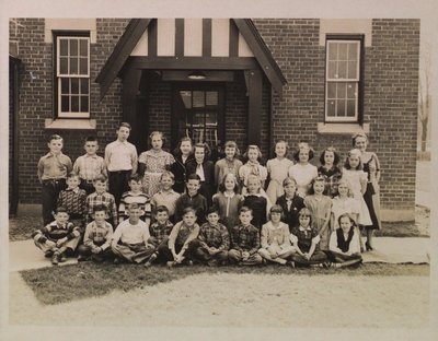 Class Portrait at Glen Merritt School, Merritton