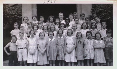 Class Portrait at Victoria School, St. Catharines