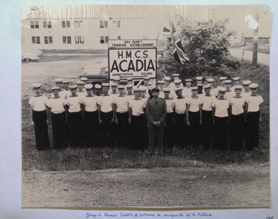 &quot;Renown&quot; Cadets at HMCS Acadia Training Camp