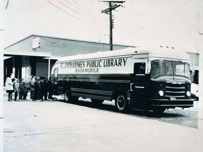 St. Catharines Public Library Bookmobile