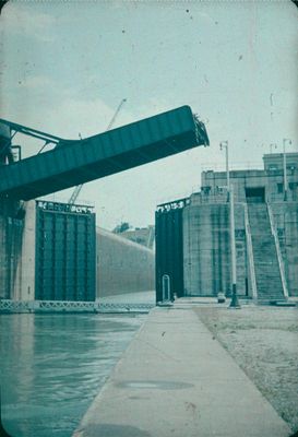 Bridge 6 over the Welland Ship Canal