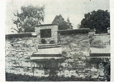 The Foundations of DeCew House