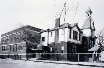 McArthur Public School