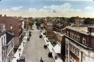 Queen Street Looking North