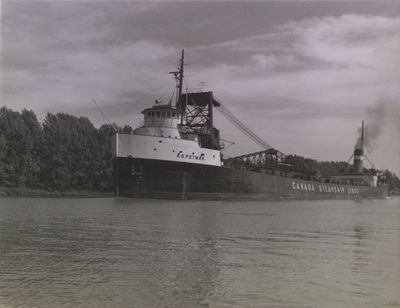 Bulk carrier cargo ship &quot;R.O. Petman&quot; on the Welland Canal