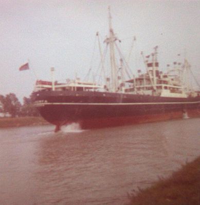 Liberian freighter &quot;Alberta&quot; on the Welland Canal