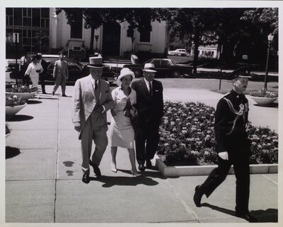 City leaders escorted into City Hall