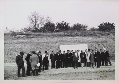 Group photograph of unidentified city leaders, members, and officials